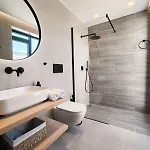 Aphrodite Luxury Suites-private Heated Pool & Jacuzzi Villa *
