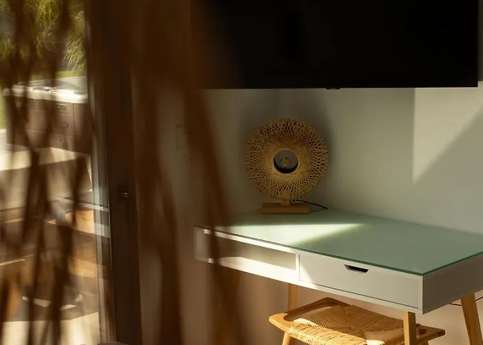 Aphrodite Luxury Suites, Private Heated Pool & Jacuzzi -romantic Escape For Couples فيلة