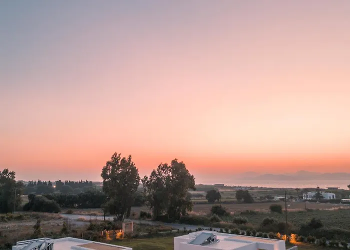 Aphrodite Luxury Suites, Private Heated Pool & Jacuzzi -romantic Escape For Couples Willa Miasto Kos