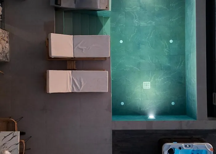 Aphrodite Luxury Кос