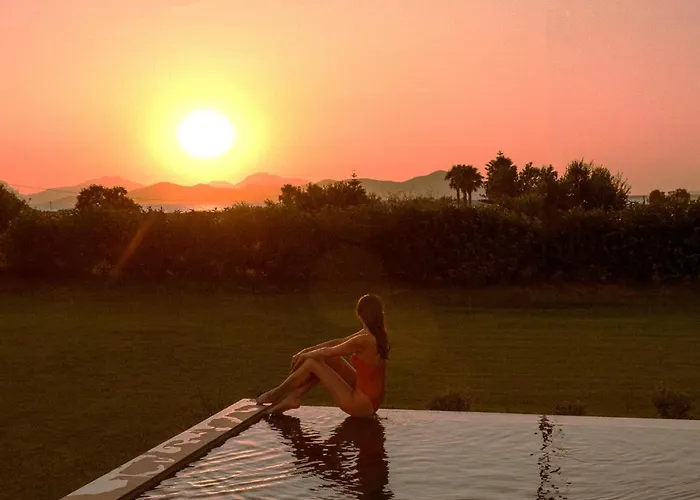 Aphrodite Luxury Suites, Private Heated Pool & Jacuzzi -romantic Escape For Couples Willa *