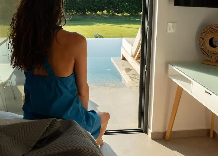 Aphrodite Luxury Suites, Private Heated Pool & Jacuzzi -romantic Escape For Couples Willa