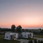 Villa Aphrodite Luxury Suites-private Heated Pool & Jacuzzi *