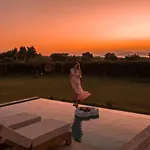 Aphrodite Luxury Suites-private Heated Pool & Jacuzzi *