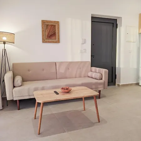 Aphrodite Luxury - Private Heated Pool & Jacuzzi Βίλα *