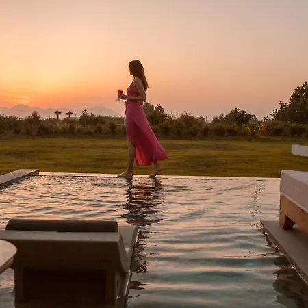Aphrodite Luxury Кос