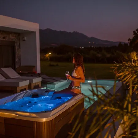 Βίλα Aphrodite Luxury - Private Heated Pool & Jacuzzi Κως Πόλη