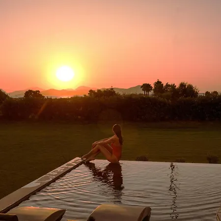 Aphrodite Luxury & Suites-private Heated Pool & Jacuzzi וילה *