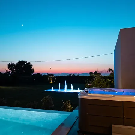 Aphrodite Luxury & Suites-private Heated Pool & Jacuzzi *