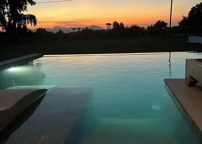 Villa Aphrodite Luxury Suites, Private Heated Pool & Jacuzzi -romantic Escape For Couples