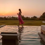 Aphrodite Luxury Suites-private Heated Pool & Jacuzzi