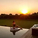 Βίλα Aphrodite Luxury Suites-private Heated Pool & Jacuzzi *