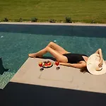 Aphrodite Luxury Suites-private Heated Pool & Jacuzzi