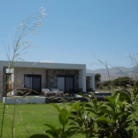 Aphrodite Luxury - Private Heated Pool & Jacuzzi 코스 타운