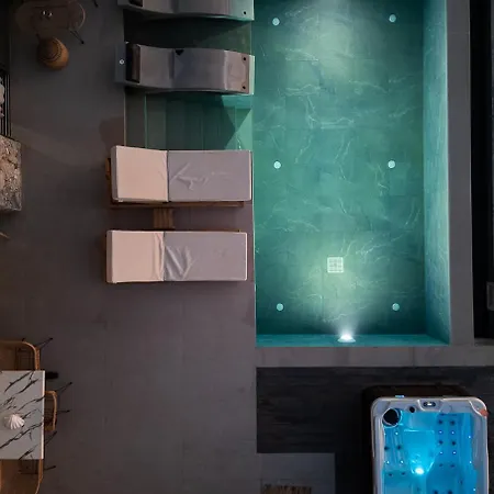 Aphrodite Luxury - Private Heated Pool & Jacuzzi 코스 타운