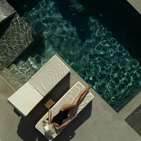 Aphrodite Luxury - Private Heated Pool & Jacuzzi 빌라 코스 타운