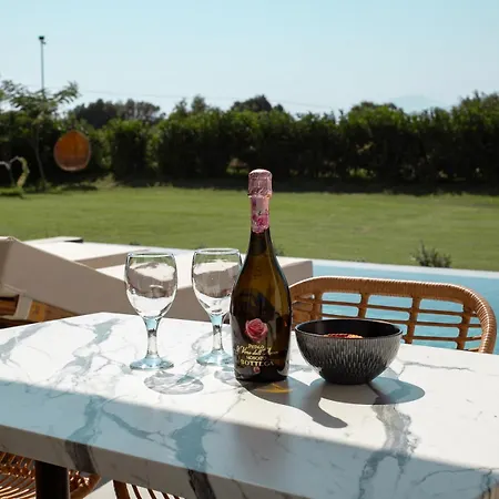 Aphrodite Luxury - Private Heated Pool & Jacuzzi 코스 타운