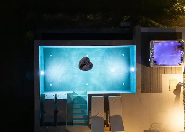 Aphrodite Luxury Suites, Private Heated Pool & Jacuzzi -romantic Escape For Couples *